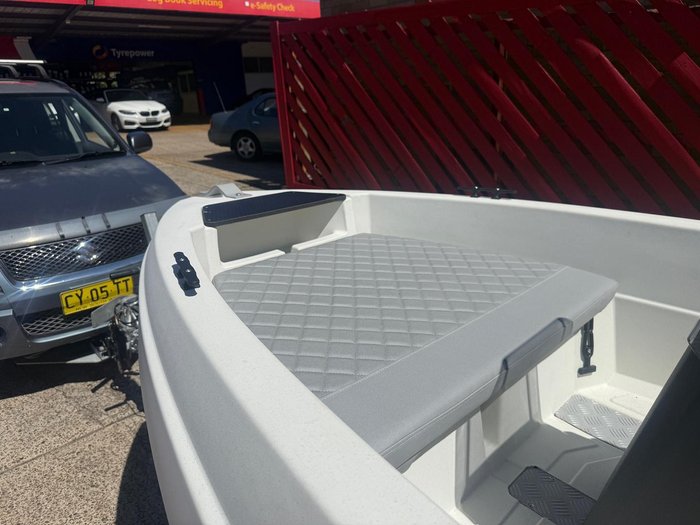 2025 Sea Storm 12 Advantage