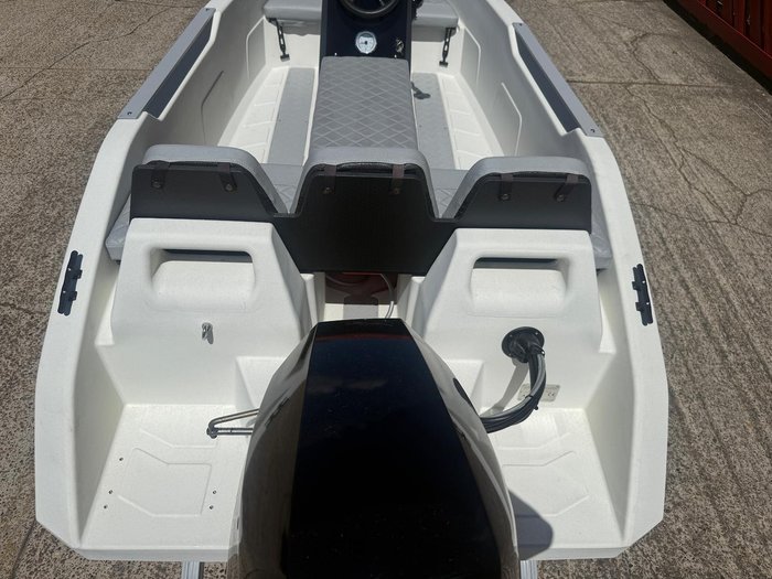 2025 Sea Storm 12 Advantage