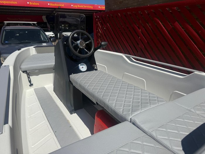 2025 Sea Storm 12 Advantage