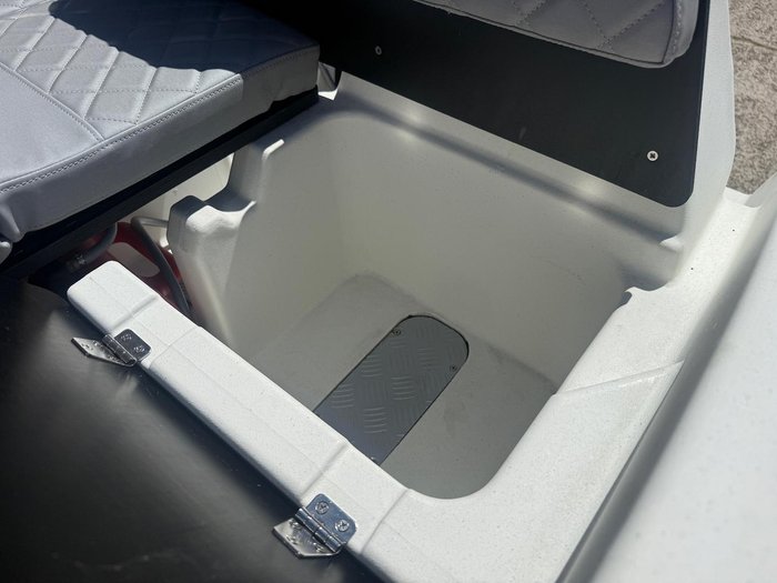 2025 Sea Storm 12 Advantage