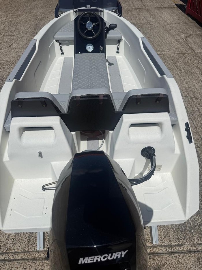 2025 Sea Storm 12 Advantage