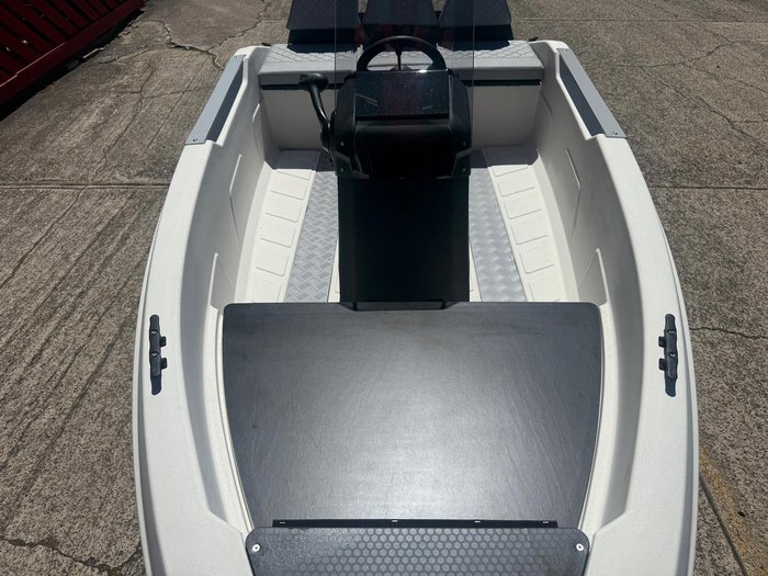 2025 Sea Storm 12 Advantage