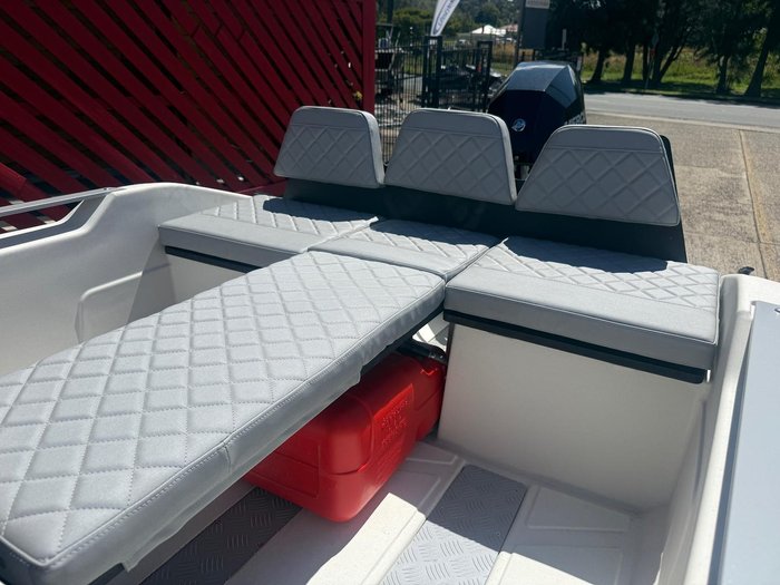 2025 Sea Storm 12 Advantage