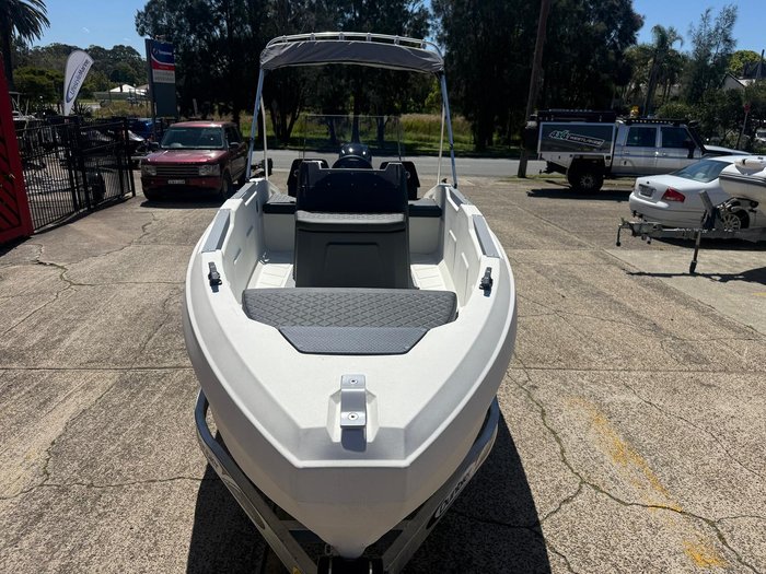2025 Sea Storm 17 Advantage