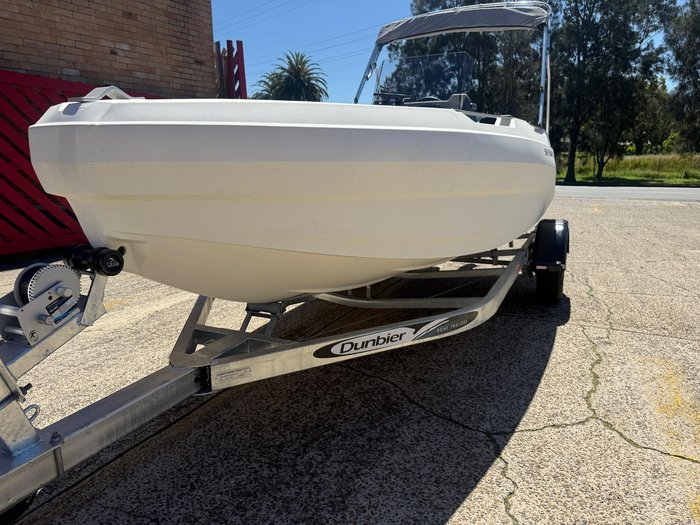 2025 Sea Storm 17 Advantage