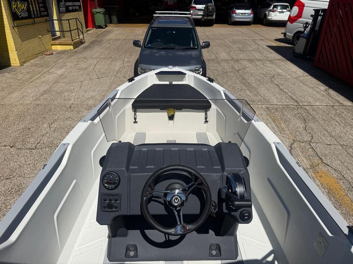 2025 Sea Storm 17 Advantage