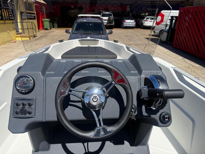 2025 Sea Storm 17 Advantage