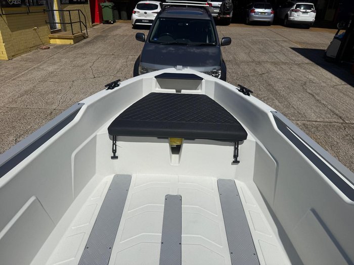 2025 Sea Storm 17 Advantage