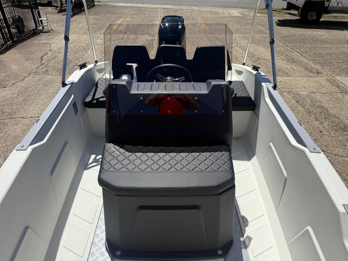 2025 Sea Storm 17 Advantage