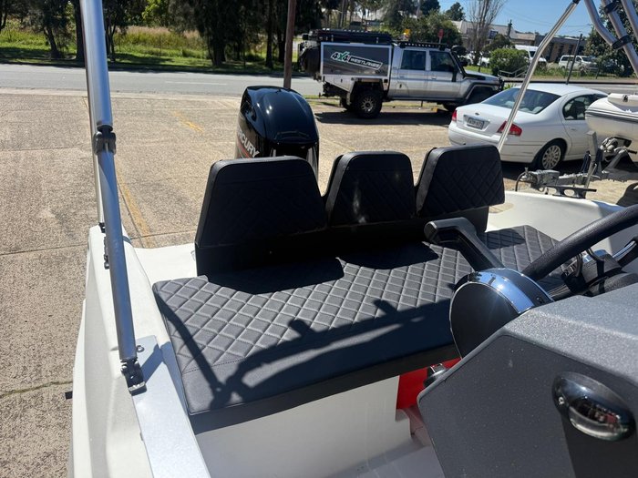 2025 Sea Storm 17 Advantage