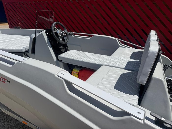 2025 Sea Storm 14 Advantage