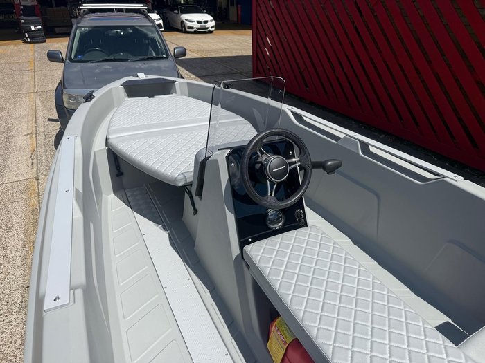 2025 Sea Storm 14 Advantage