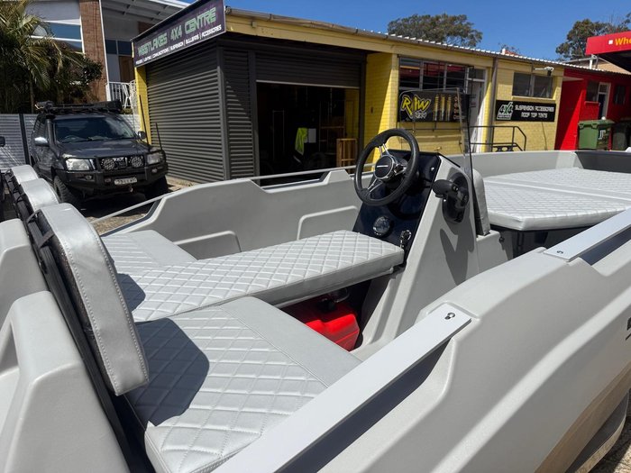 2025 Sea Storm 14 Advantage