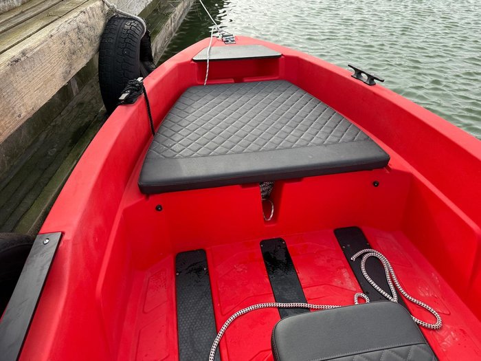 2025 Sea Storm 14 Advantage