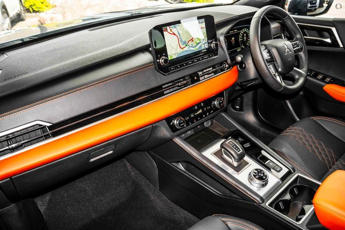 2024 Mitsubishi Outlander PHEV Exceed Tourer