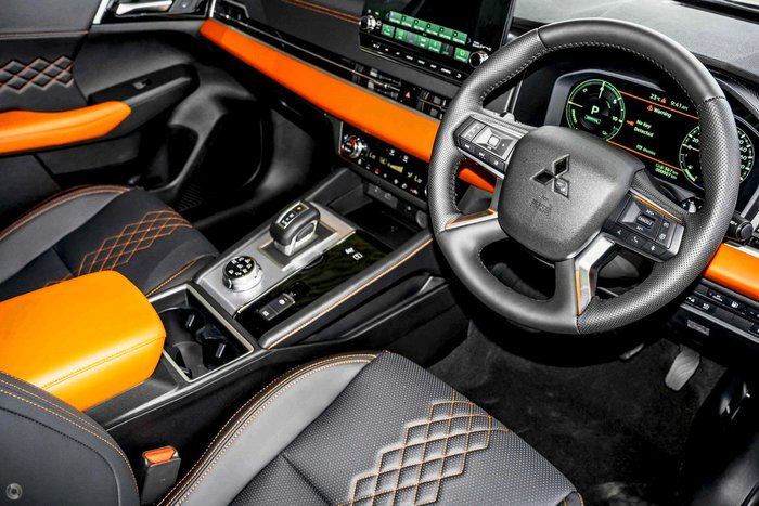 2024 Mitsubishi Outlander PHEV Exceed Tourer