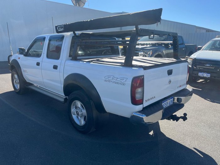 2015 Nissan Navara ST-R D22 S5 4X4 Dual Range Polar White