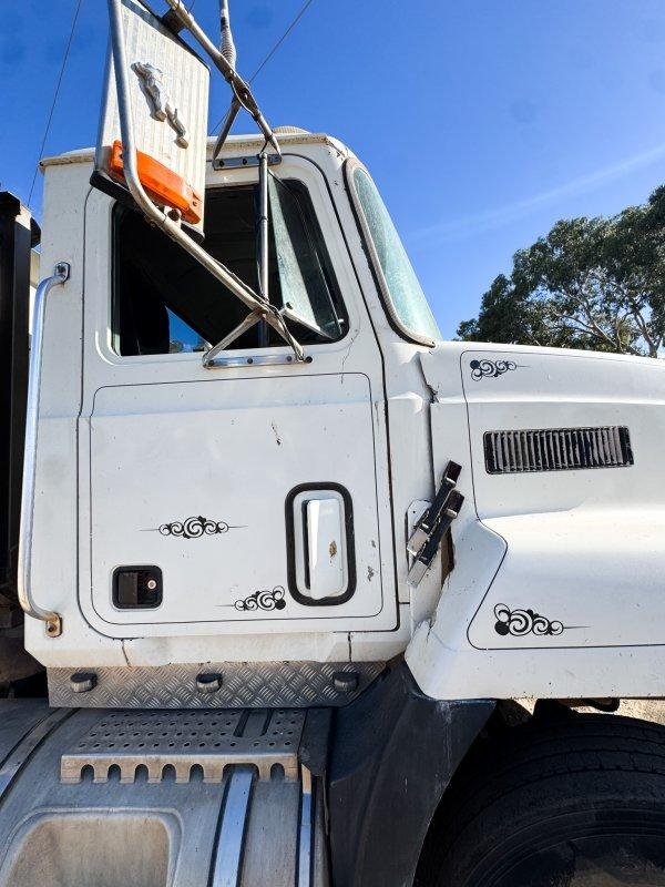 1994 Mack Chr 6X4 Tipper