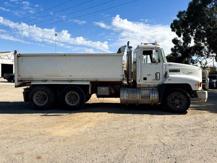 1994 Mack Chr 6X4 Tipper