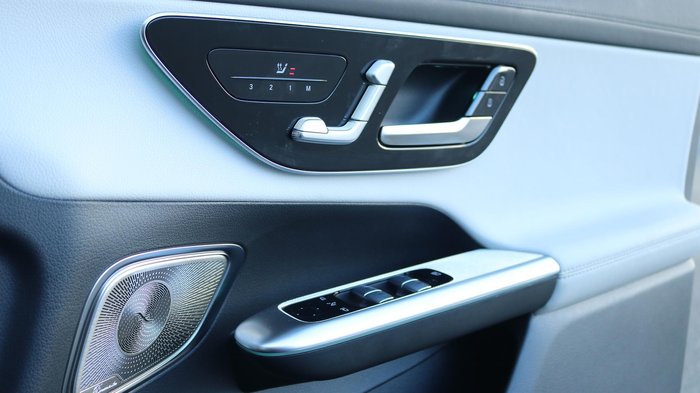 2024 Mercedes-Benz GLC-Class GLC300