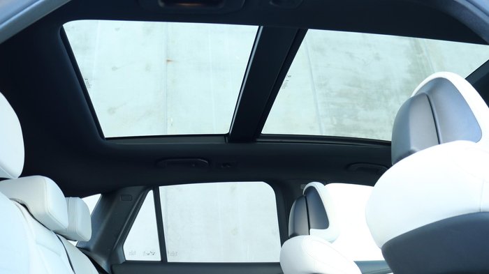 2024 Mercedes-Benz GLC-Class GLC300