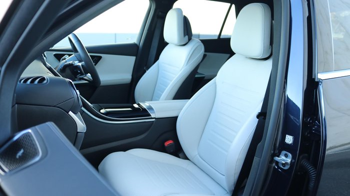 2024 Mercedes-Benz GLC-Class GLC300