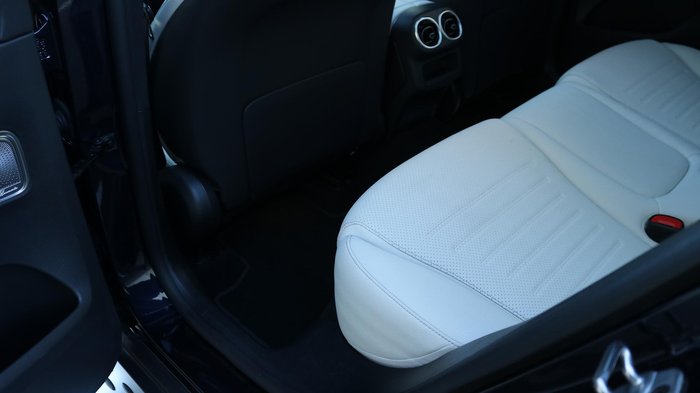 2024 Mercedes-Benz GLC-Class GLC300