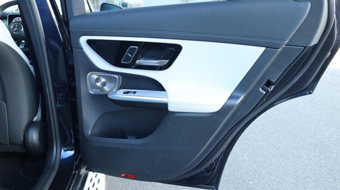 2024 Mercedes-Benz GLC-Class GLC300