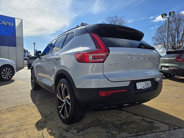 2020 Volvo XC40 T5 R-Design