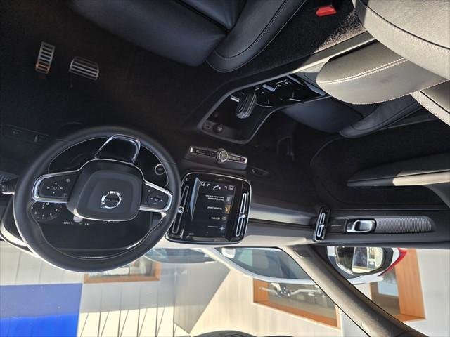 2020 Volvo XC40 T5 R-Design