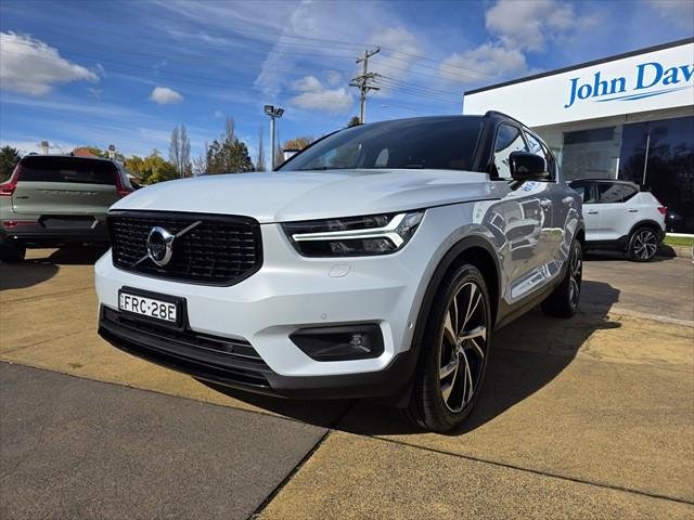 2020 Volvo XC40 T5 R-Design