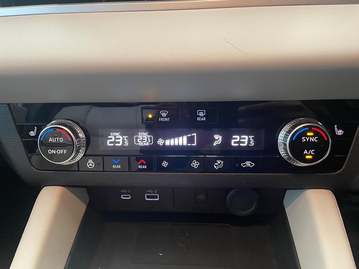 2024 Mitsubishi Outlander Exceed