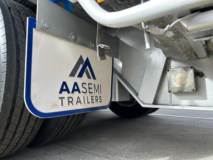 2004 Maxitrans St3 22 Pallet Double Drop Deck Full Mezz (Refrigerated) 