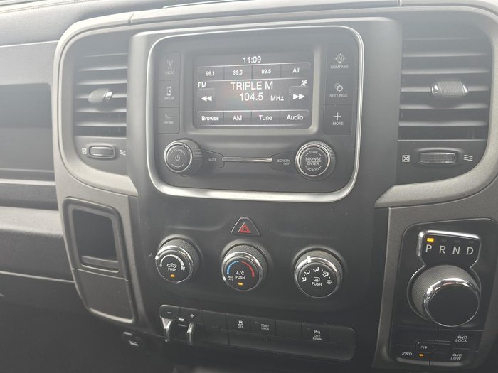 2021 RAM 1500 Express DS MY21 4X4 Dual Range Granite Crystal