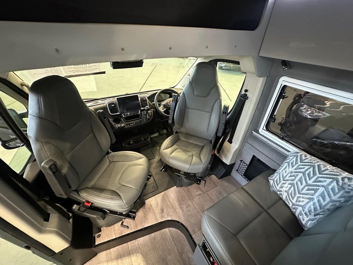 2025 Avida Escape