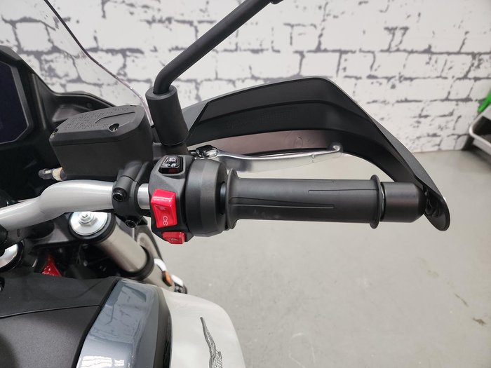 2025 Moto Guzzi V85 TT V85 Grey