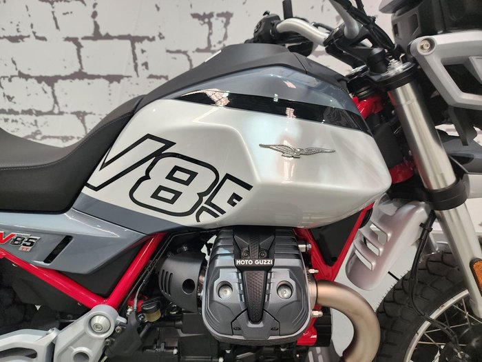 2025 Moto Guzzi V85 TT V85 Grey