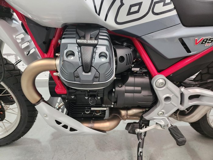 2025 Moto Guzzi V85 TT V85 Grey