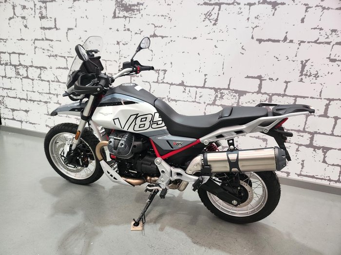 2025 Moto Guzzi V85 TT V85 Grey