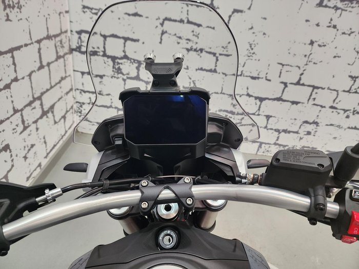 2025 Moto Guzzi V85 TT V85 Grey