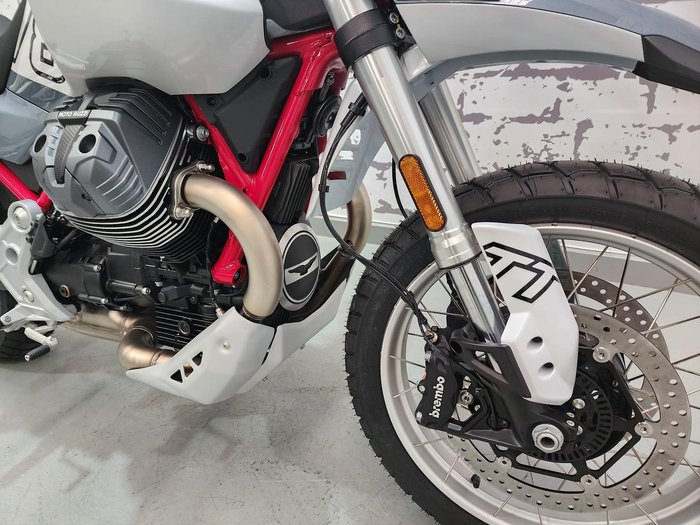 2025 Moto Guzzi V85 TT V85 Grey