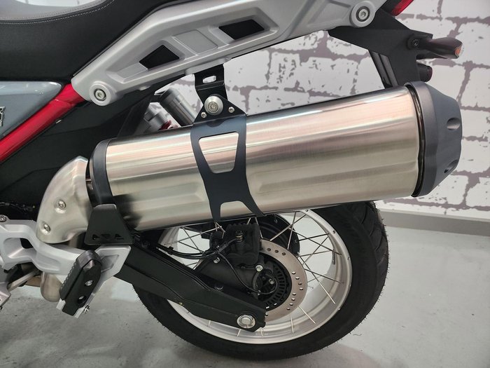 2025 Moto Guzzi V85 TT V85 Grey