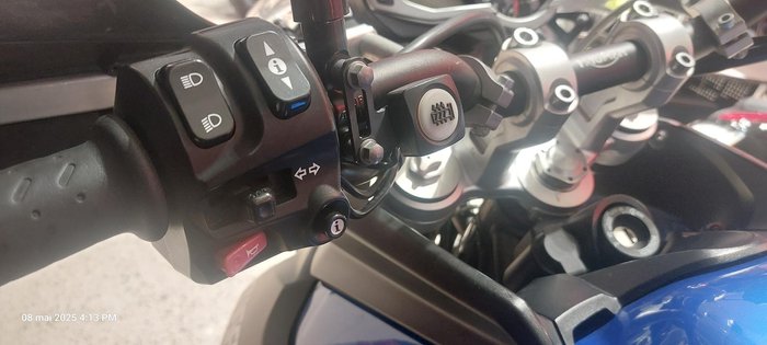 2015 Triumph Tiger 800 XCx Tiger Blue