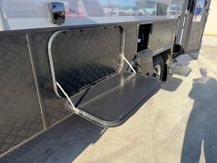 2025 Millard Display Sale X-Rider Captains Chairs