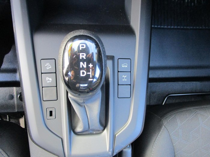 2025 Isuzu D-MAX X-RIDER