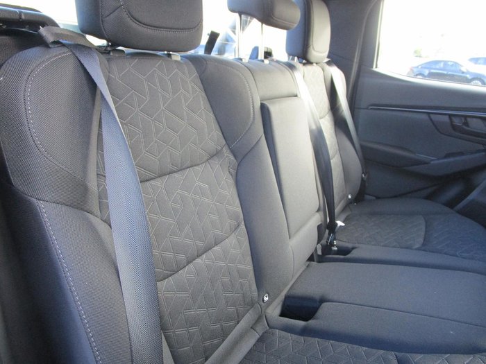 2025 Isuzu D-MAX X-RIDER