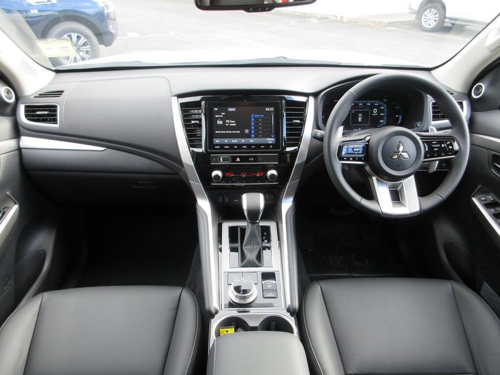 2024 Mitsubishi Pajero Sport Exceed