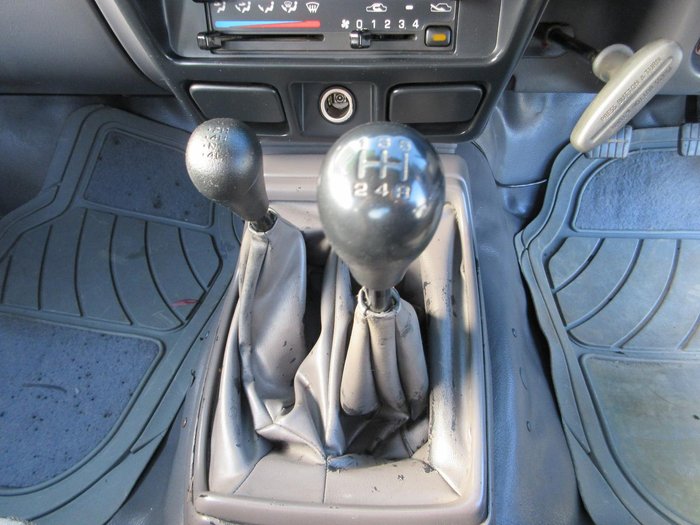 2009 Nissan Navara DX