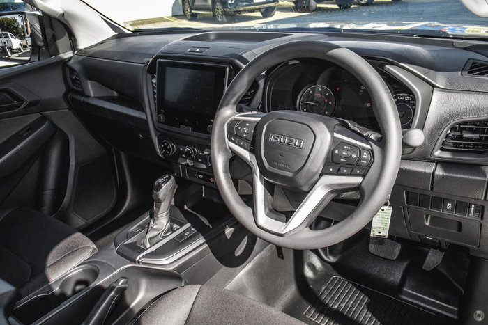 2025 Isuzu D-MAX SX MY24 4X4 Dual Range Mercury Silver