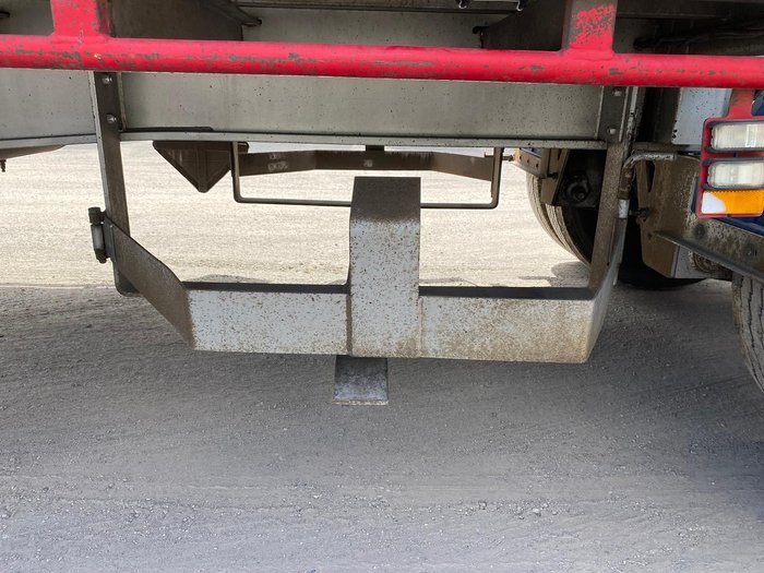 2008 Krueger 12P Drop Deck A Mezzanine Curtain Sider White